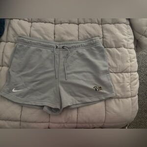 Nike Pitt Women’s Grey Sweat-shorts